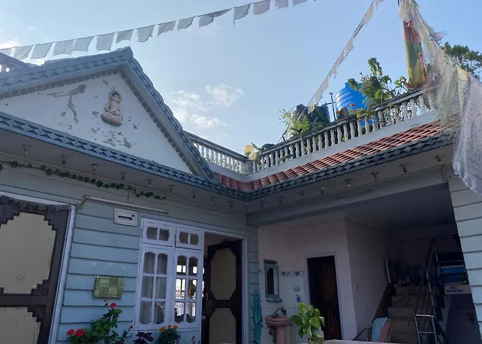 Проживание в семье Himalayan Vacation